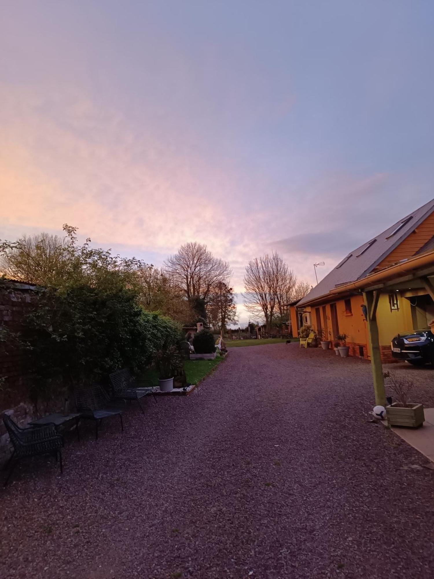 L'Ecurie Villa Meneslies Exterior foto